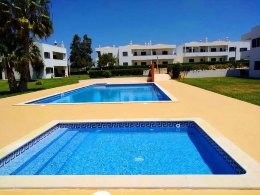 Lake Apartment - Pool And Sea View & Tennis Court & Bbq Pêra Exterior foto