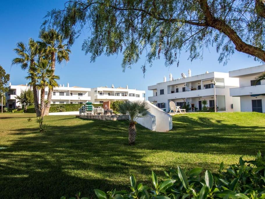 Lake Apartment - Pool And Sea View & Tennis Court & Bbq Pêra Exterior foto